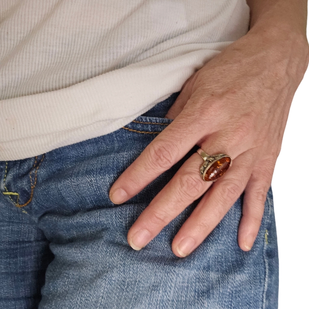 Amber Ring - Picture 5 of 5
